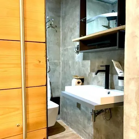 K&h Apartmens Industrial * Jihlava